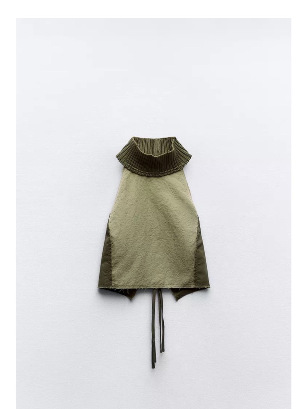 Zara Contrasting halter top Green Knit-Collar Sleeveless Vest